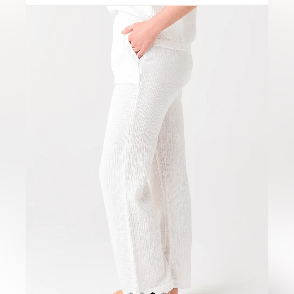FAHERTY Women's Dream Cotton Gauze Wide
Leg Pant Size Large White NWOT - Picture 3 of 9